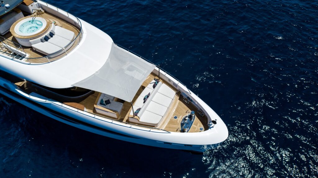 luxury yacht hire noosa